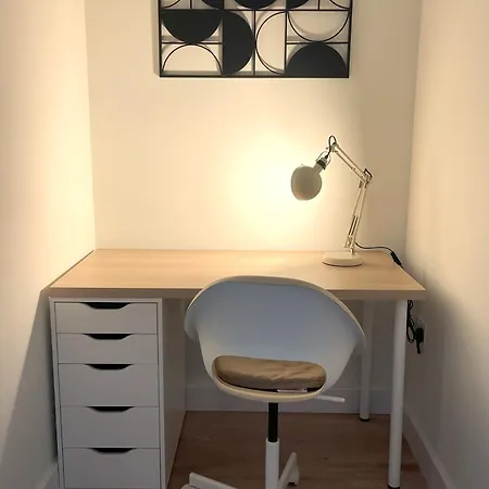 The Kaizen Apartment West Bromwich Room photo