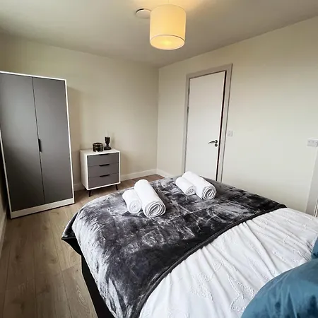 The Kaizen Apartment West Bromwich Room photo