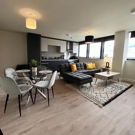 The Kaizen Apartment West Bromwich Room photo