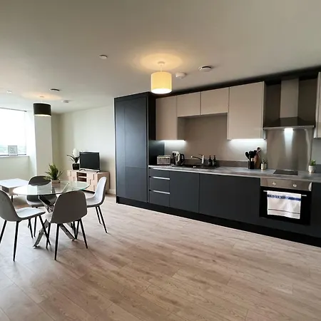 The Kaizen Apartment West Bromwich Room photo