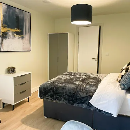 The Kaizen Apartment West Bromwich Room photo