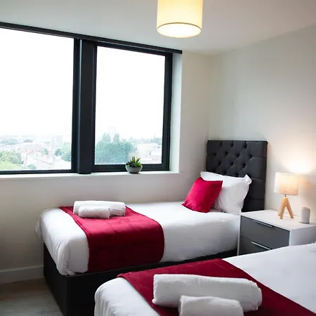 The Kaizen Apartment West Bromwich Room photo